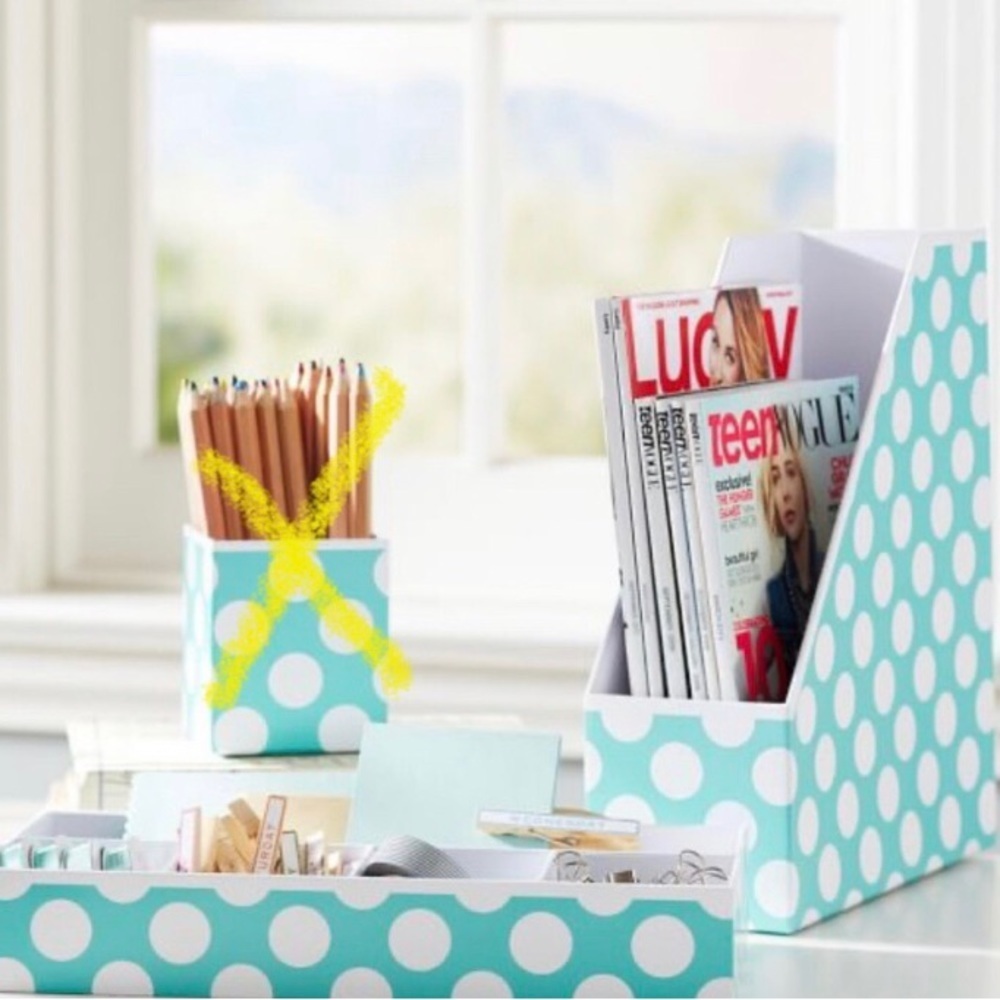 Pottery Barn teen desk items